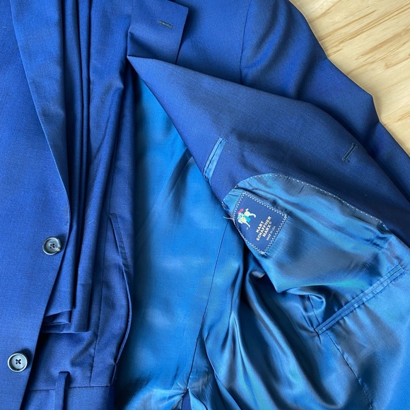 Hart Schaffner Marx Suit - Picture 2 of 2